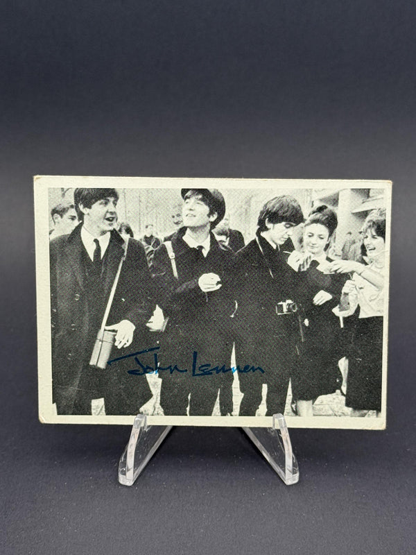 1964 Topps The Beatles #142 Paul McCartney / John Lennon / George Harrison
