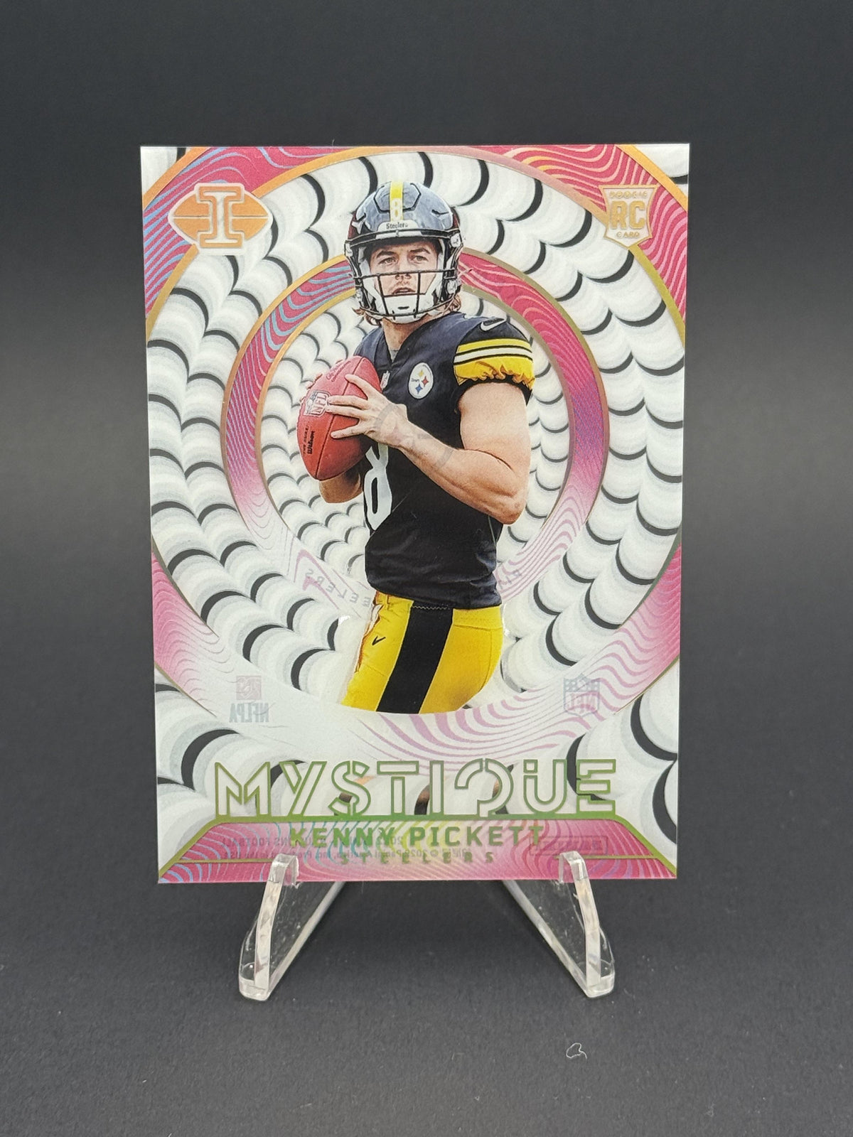 2022 Panini Illusions #M-1 Kenny Pickett Mystique Pink #313/399